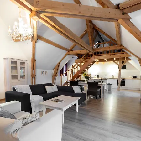 Grand Chez Domaine Chateau De Bussolles