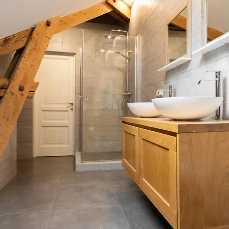 Grand Chez Domaine Château De Bussolles Hébergement de vacances