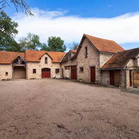 Holiday home Grand Chez Domaine Chateau De Bussolles