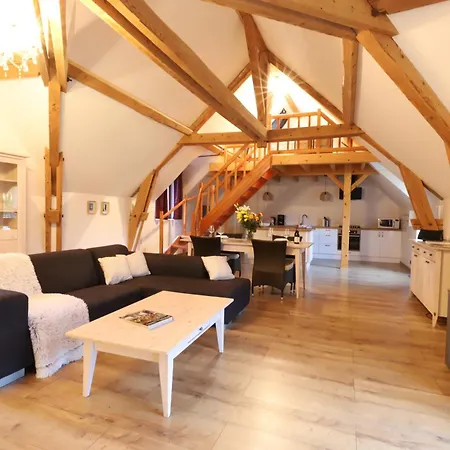 Grand Chez Domaine Chateau De Bussolles